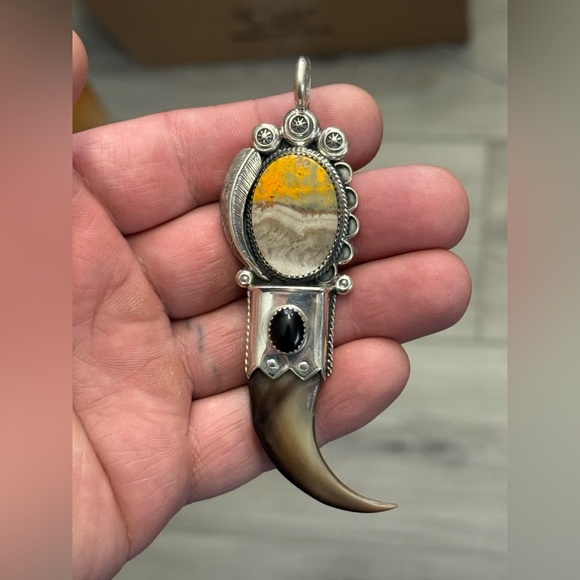 Sterling silver HUGE signed bumblebee jasper & onyx signed bear claw pendant 925 - Picture 9 of 14